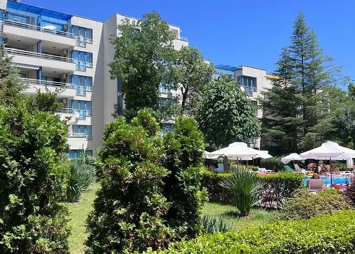 Апартаменты Excelsior Romantic 50m To The Солнечный берег